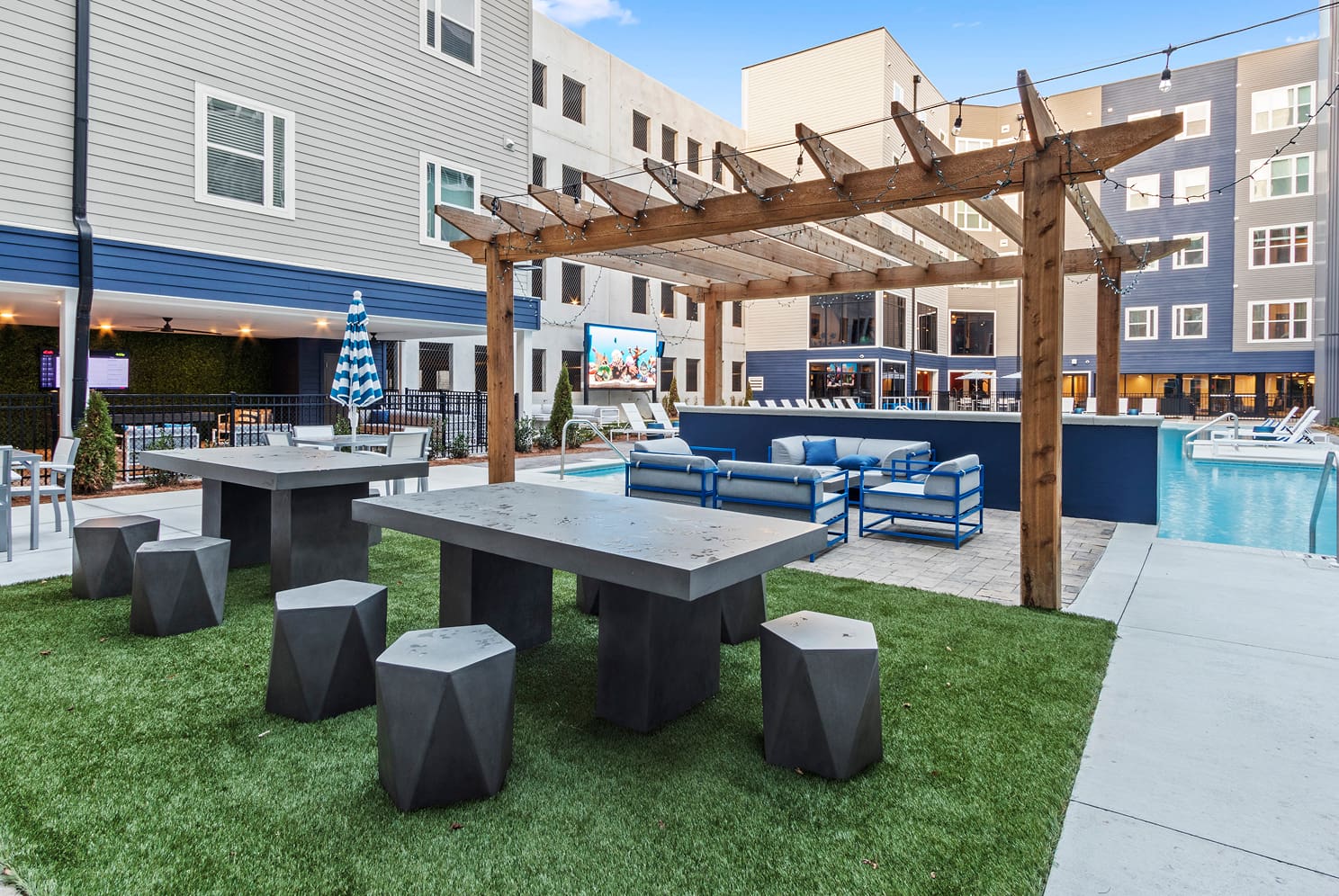 outdoor lounge